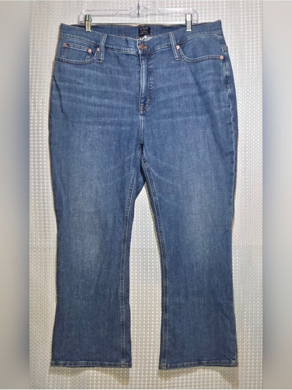 J.Crew Mid-Rise Flare Crop Jeans Size 34 Medium Wash Denim Cropped Wide Leg - Picture 3 of 14